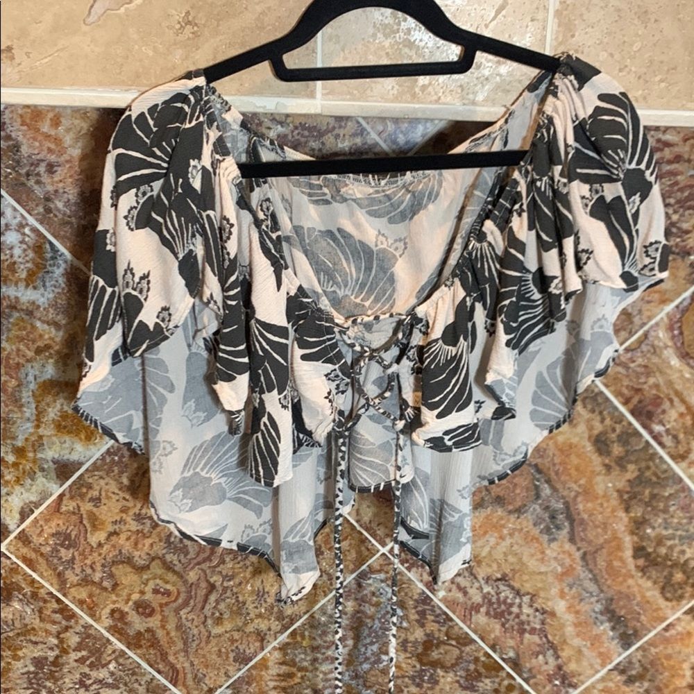 Free People Top Merpati Floral Print Off-the-Shoulder Ruffled Black & Beige XS - Picture 5 of 12